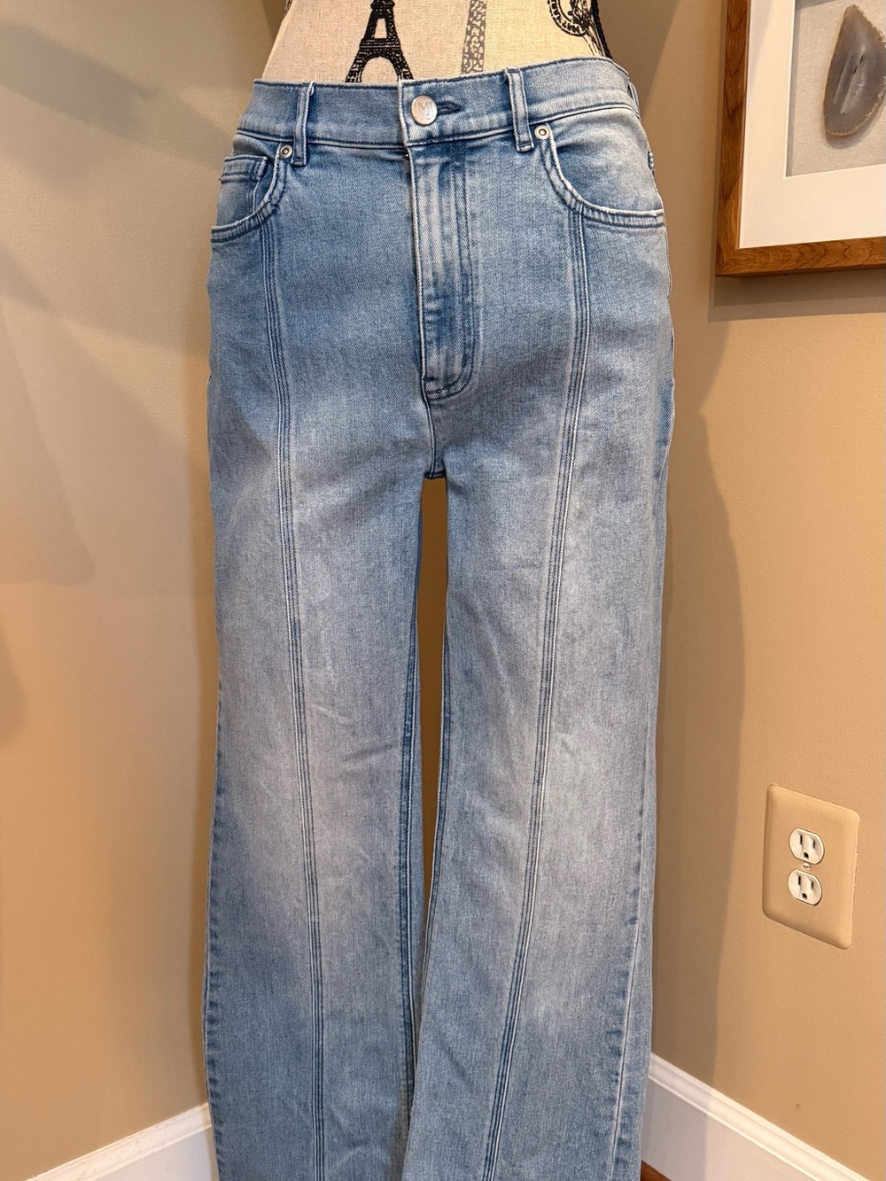 J.McLaughlin Light Wash High Rise Wide Leg Jeans Front Seam
